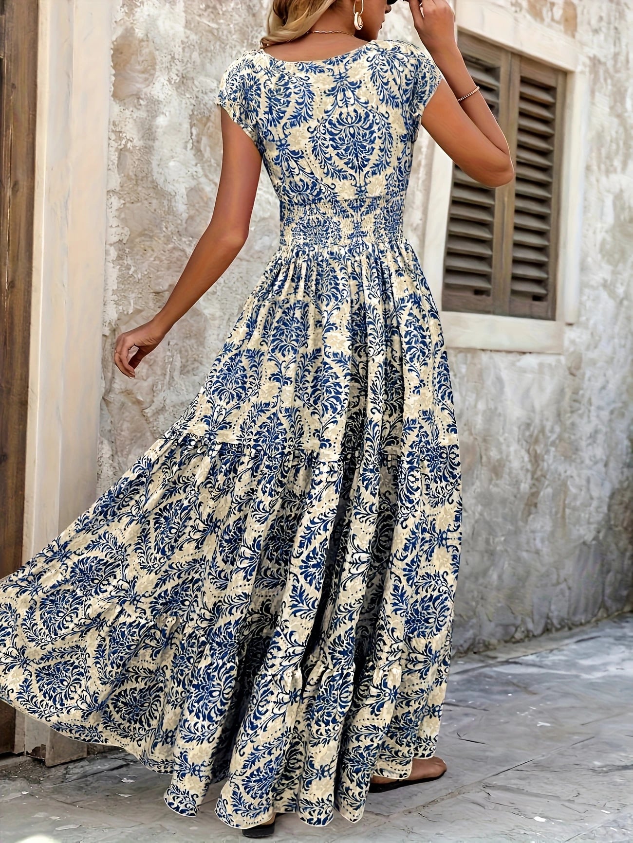 Caselina_blue_back2.webp