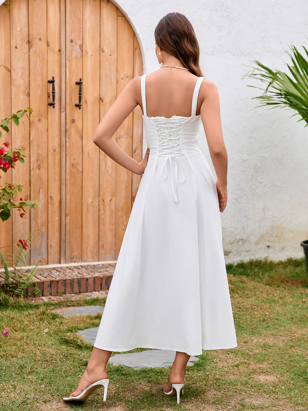 Rivane_White_Back.webp