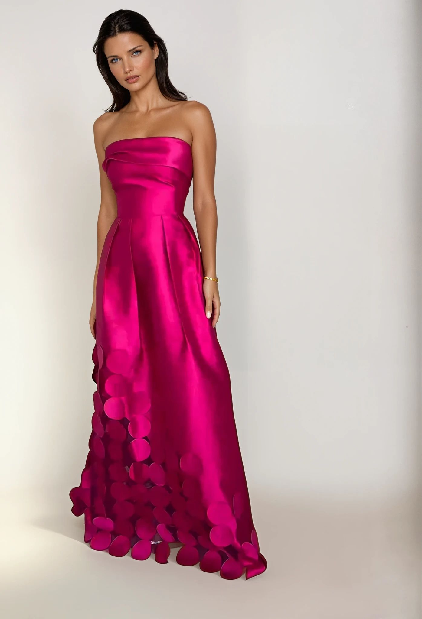 Speranza_Front-Natalia-Warm_Studio.jpg