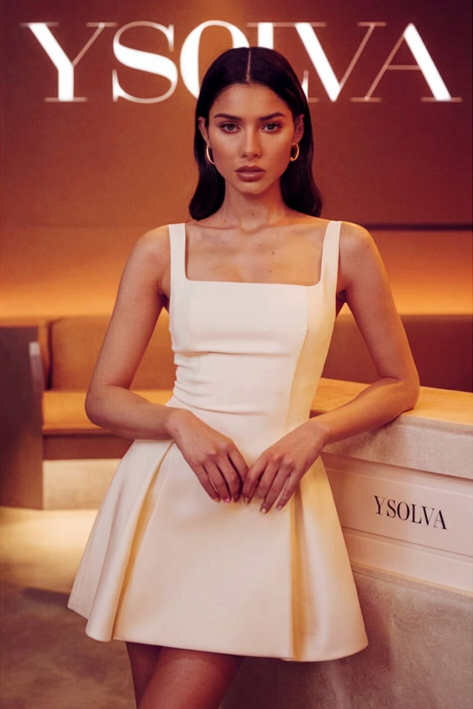 Ysolva_3_models_Homepage_Mobile.jpg